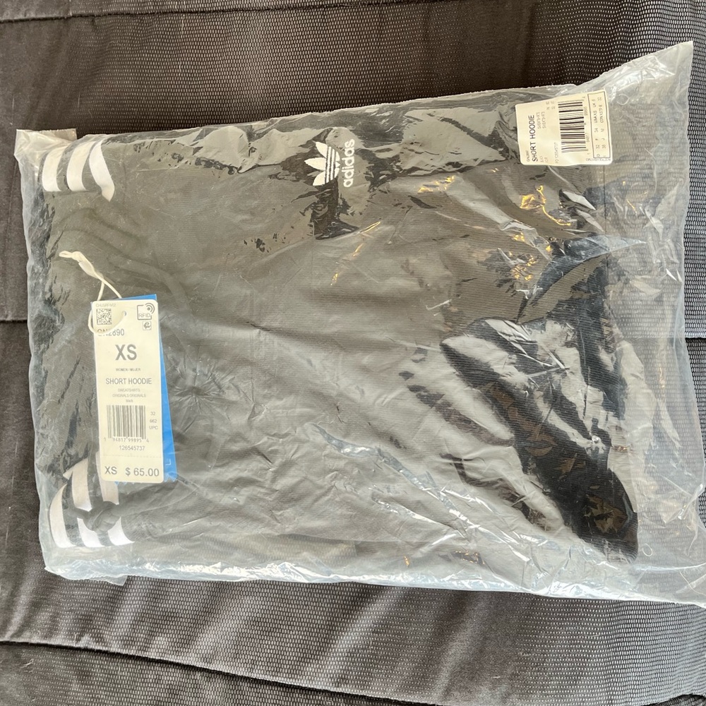Adidas xs cropped hoodie